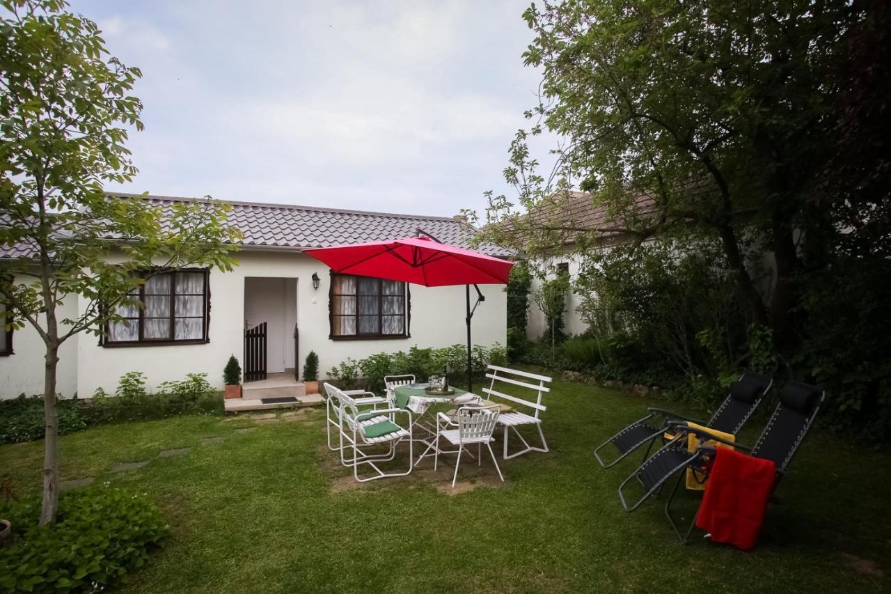 Hellényi apartmanok Harkány Exterior foto