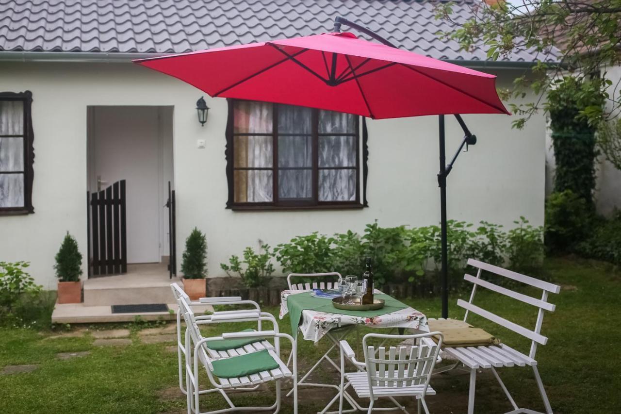Hellényi apartmanok Harkány Exterior foto