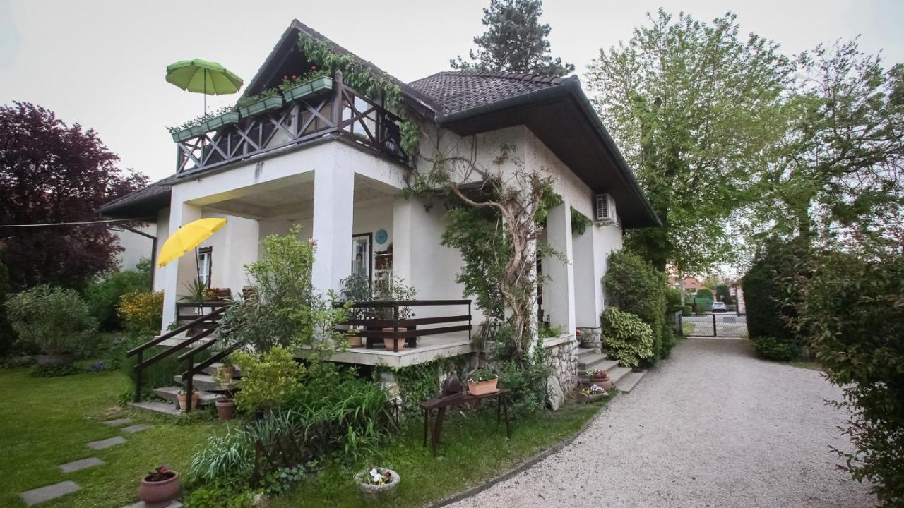 Hellényi apartmanok Harkány Exterior foto