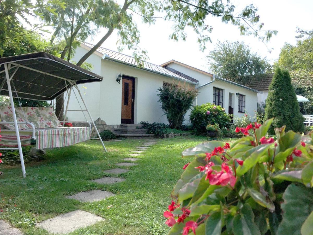 Hellényi apartmanok Harkány Exterior foto